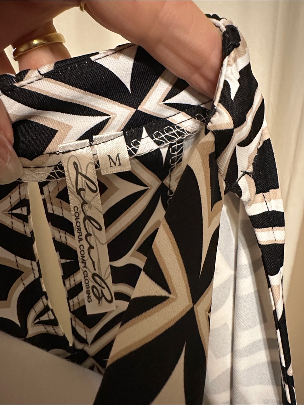 Lulu-B Black and White Geometric Keyhole Midi Dress - Picture 4 of 4